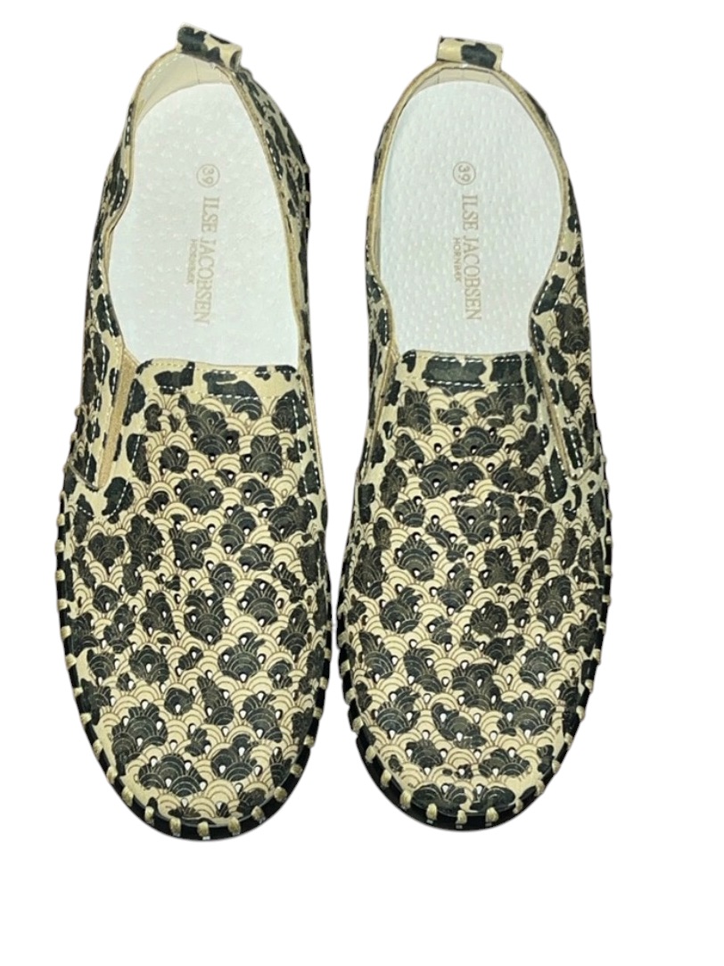 Ilse Jacobsen Black And Cream Woven Slip-On Loafers.